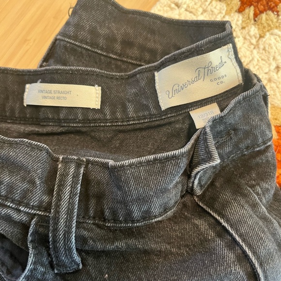 Universal Thread Jeans - Picture 2 of 6